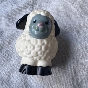 Fisher‎ Price Little People Farm Sheep Lamb Animal Figure 2007 Mattel